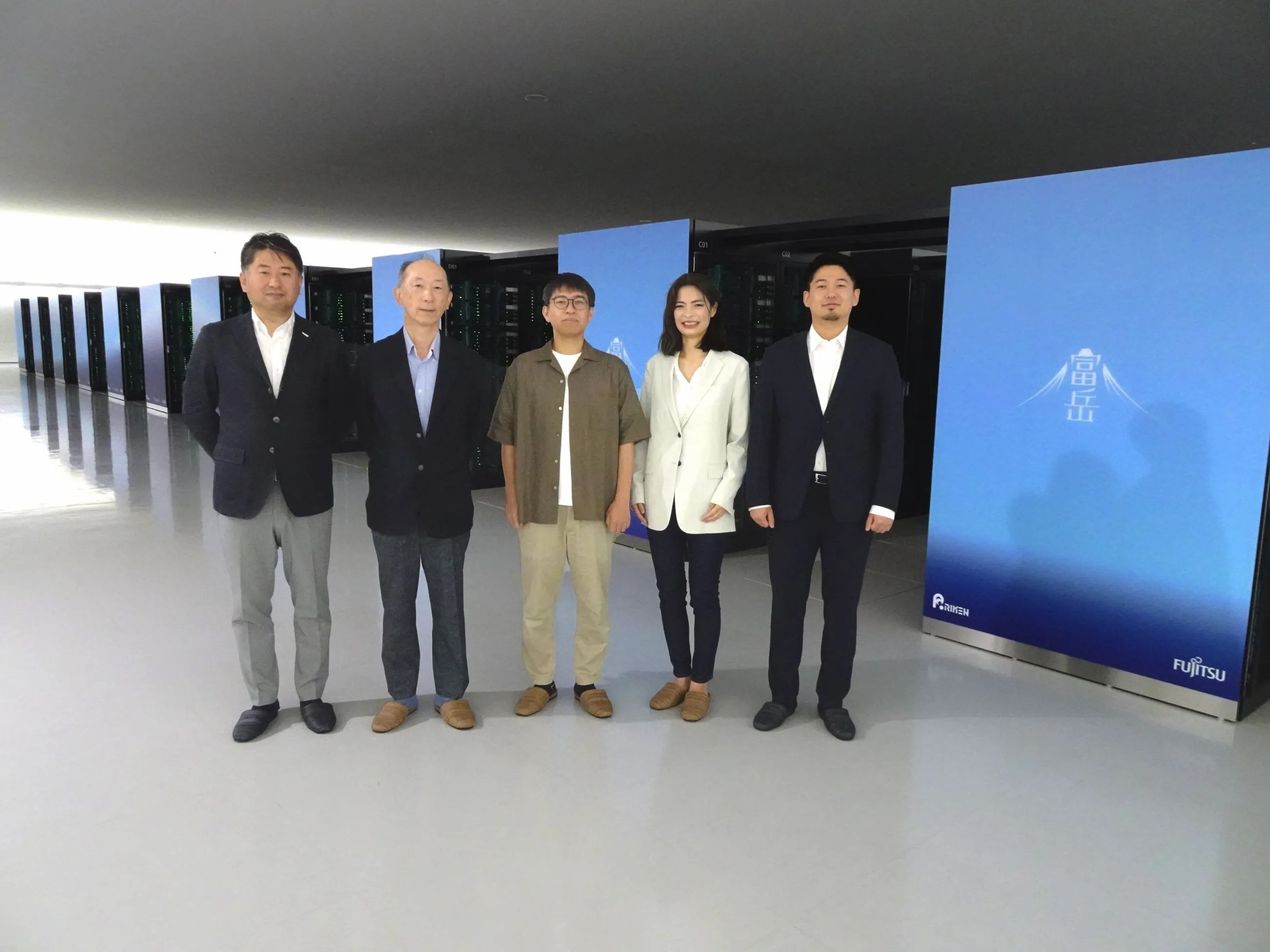 富岳サポートサイトにおける生成AIチャット「AskDona」